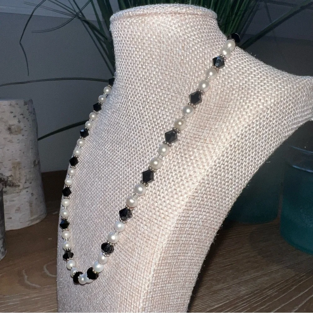 Elegant Black, Silver, Pearl Beaded Necklace and Earring Set 16.5”